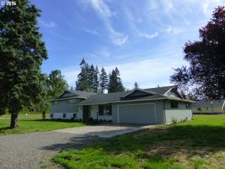 907 Grace Ave, Battle Ground WA 98604 exterior