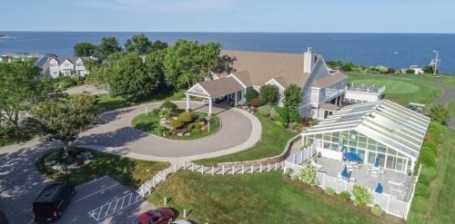 220 White Cliff Dr, Plymouth, MA 02360