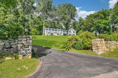 356 West Rd, New Canaan, CT