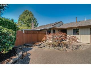 2203 154th Ave, Portland, OR