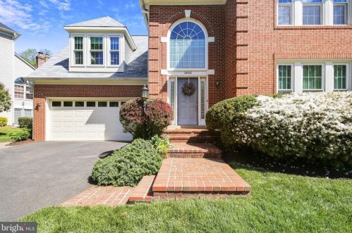 5806 Magnolia Ln, Falls Church, VA