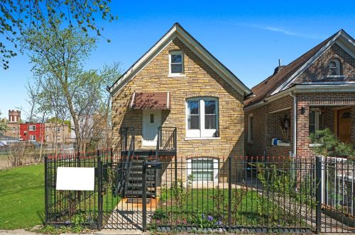 837 Harding Ave, Chicago, IL