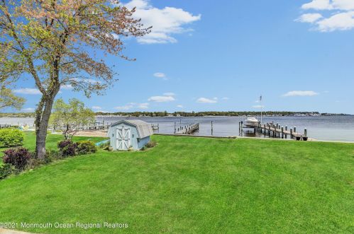 65 Metedeconk Rd, Bricktown, NJ