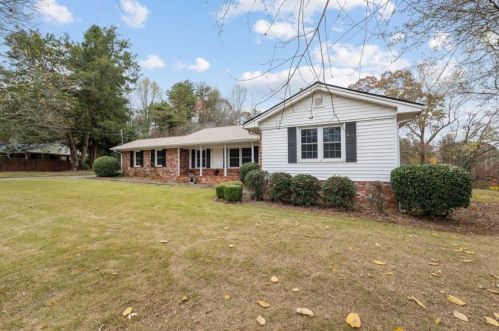 2090 Skyline Dr, Gainesville, GA