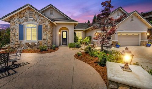 2749 Aberdeen Ln, Folsom, CA