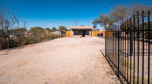 228 29th St, Tucson, AZ