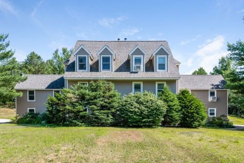 1 Quincy Rd, Londonderry, NH 03053