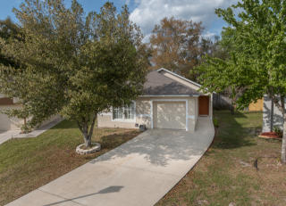 8221 Oak Crossing Dr, Jacksonville, FL