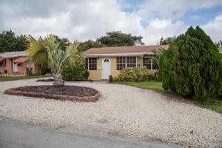 2417 Funston St, Hollywood, FL