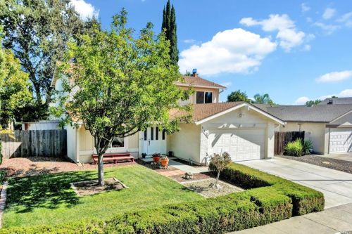 312 Woodhaven Dr, Vacaville, CA