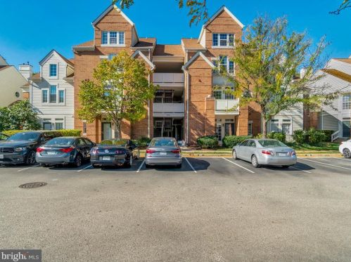 6854 Brindle Heath Way, Alexandria, VA