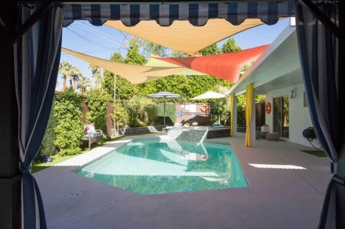 547 Sunrise Way, Palm Springs, CA