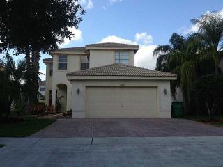 16437 28th St, Hollywood, FL