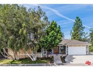 1247 Casiano Rd, Los Angeles CA 90049 exterior