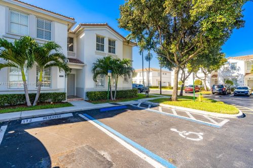 4118 156th Ave, Hollywood, FL