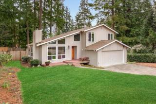 7857 140th Pl, Kirkland WA 98034 exterior