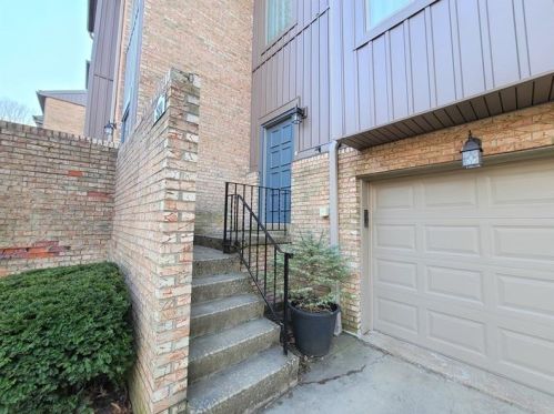 380 Central Dr, Cranberry Township, PA