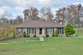 1803 Covey Trace Rd, Lagrange, KY 40031