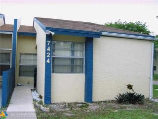 7424 34th St, Fort Lauderdale FL 33315 exterior