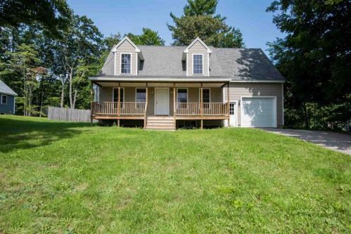 20 Coombs Rd, Somersworth, NH 03878