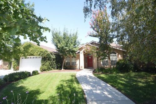 2351 Howard St, Kingsburg, CA