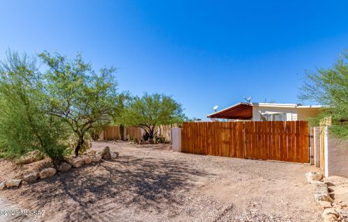 6460 Dana Dr, Tucson, AZ