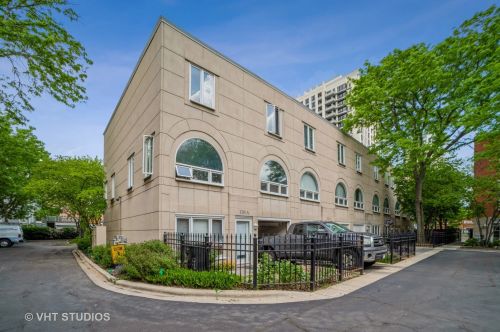 1315 Plymouth Ct, Chicago, IL