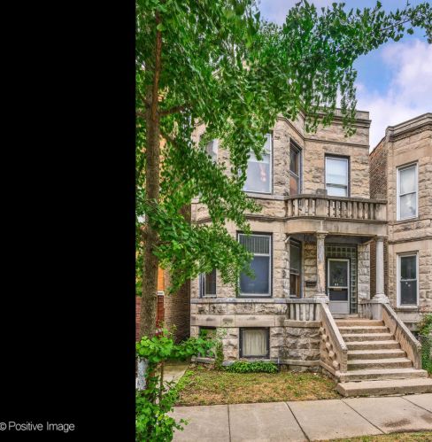 2452 Albany Ave, Chicago, IL