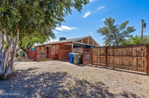 5726 32nd St, Tucson, AZ