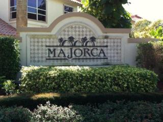 5241 Majorca Club Dr, Boca Raton FL 33486 exterior