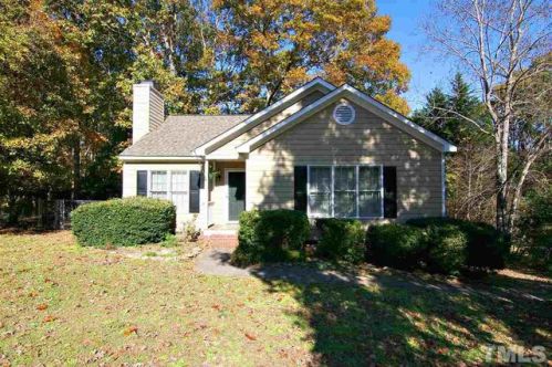 137 Thistle Dr, Youngsville, NC 27596