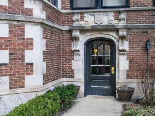 5468 Cornell Ave, Chicago, IL