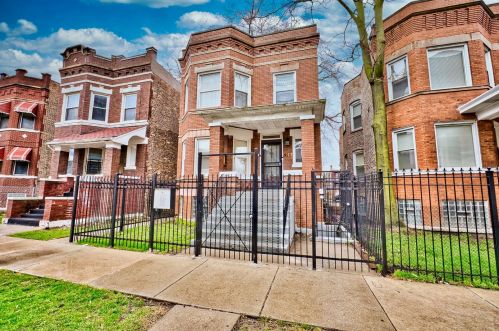 216 Leclaire Ave, Chicago, IL