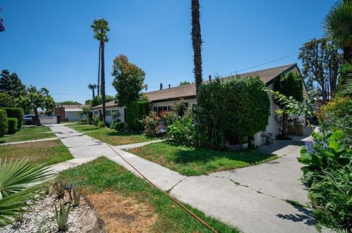 332 Newhope St, Santa Ana, CA